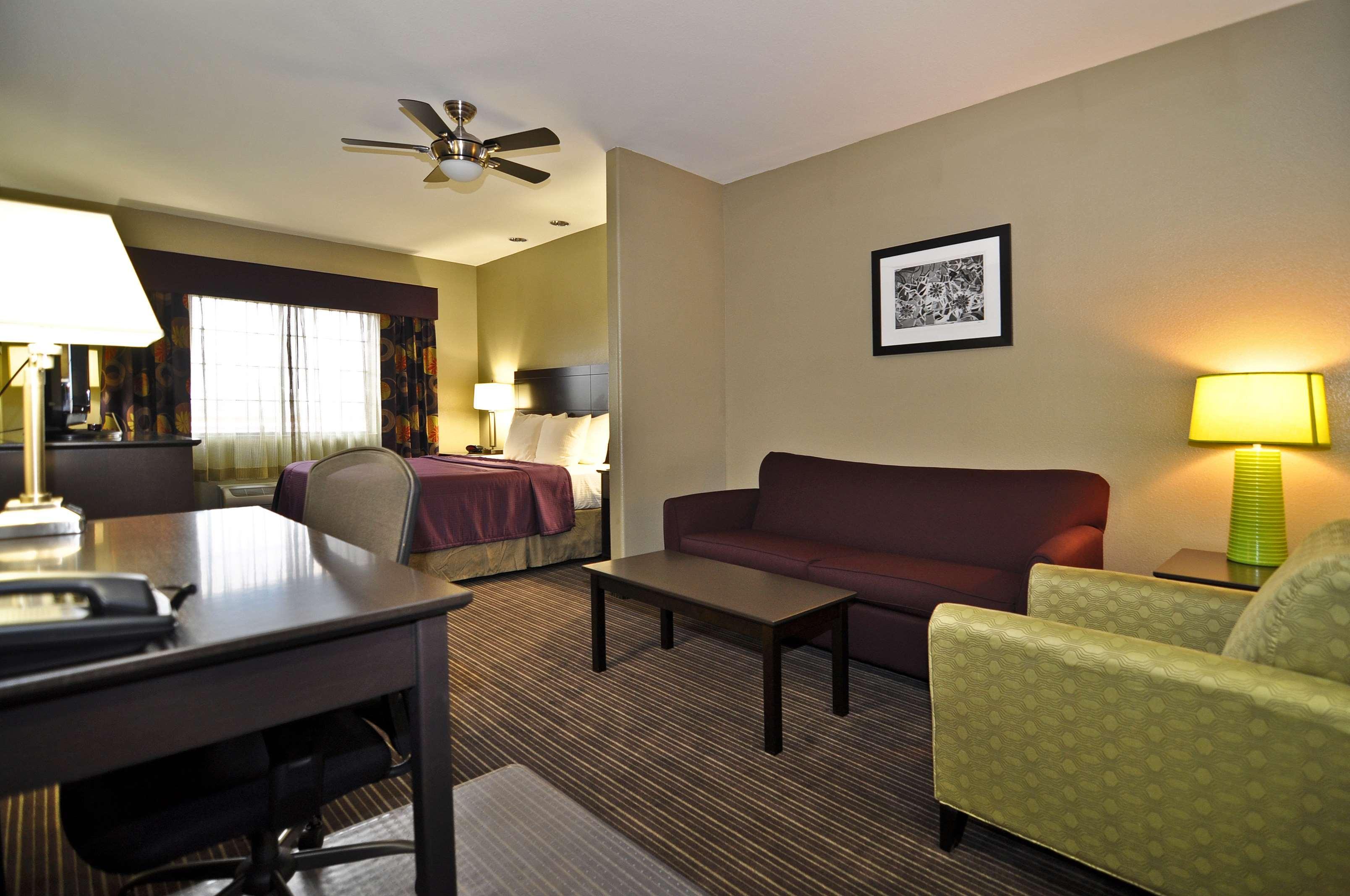 Best Western Giddings Inn & Suites Room photo
